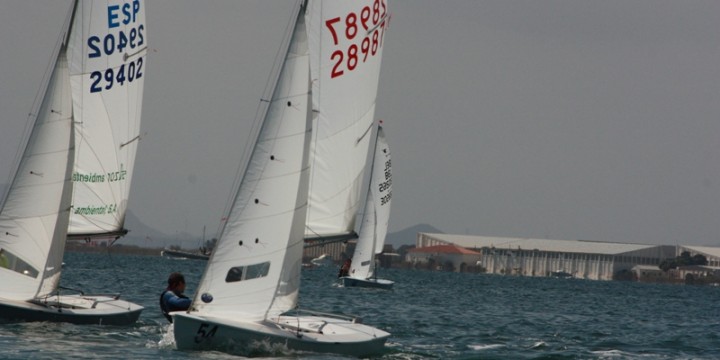 <h2>Trofeo Presidentes de la clase Snipe</h2>Los días 23 y 24 de febrero tendrá lugar en el Real Club de Regatas de Santiago de la Ribera el ... Trofeo Presidentes de la clase Snipe